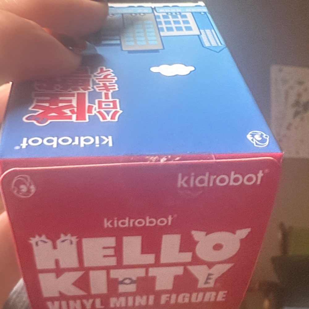 Kidrobot x Hello Kitty - Picture 6 of 8